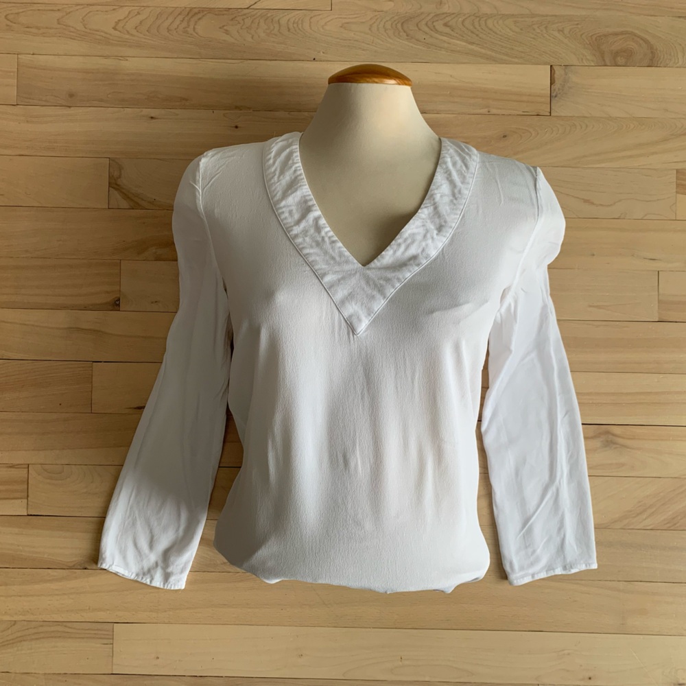 ZARA - White V-Neck Knit Top | Minimalist French Girl Style - Picture 8 of 8